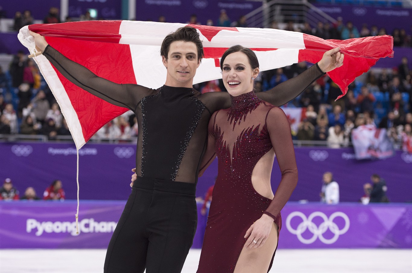 Tessa Virtue and Scott Moir performing in Kitchener as part of 